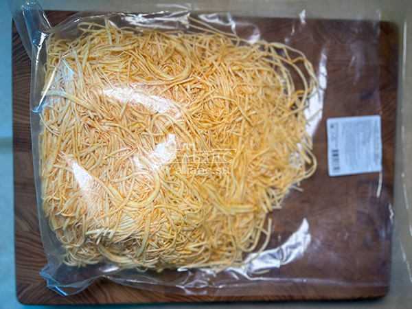 Сырный продукт ФЕРМЕРСКИЙ паутинка с паприкой в Орехово-Зуевое