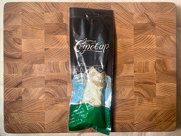 Сыр 100 гр ГОРНЫЙ СЫРОВАР (Косичка с укропом и чесноком) в Орехово-Зуевое